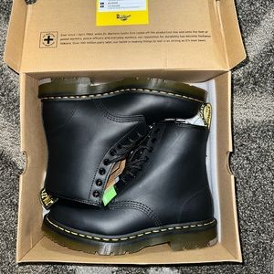 Selling brand new Doc martens never worn with tags. Size 9 mens/womens 10.